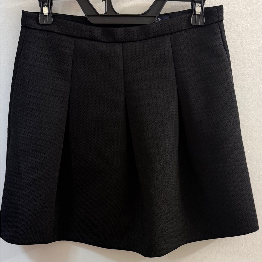 Madewell Textured A-Line Mini Skirt in Black - Size 2 - Picture 2 of 10
